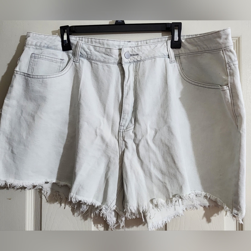 SHEIN Curve Denim Shorts